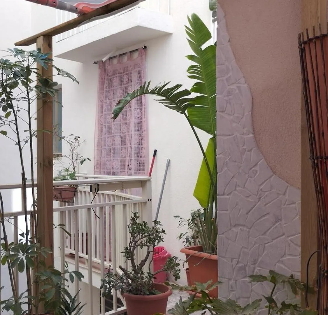 Apartment Very Smail House Augusta