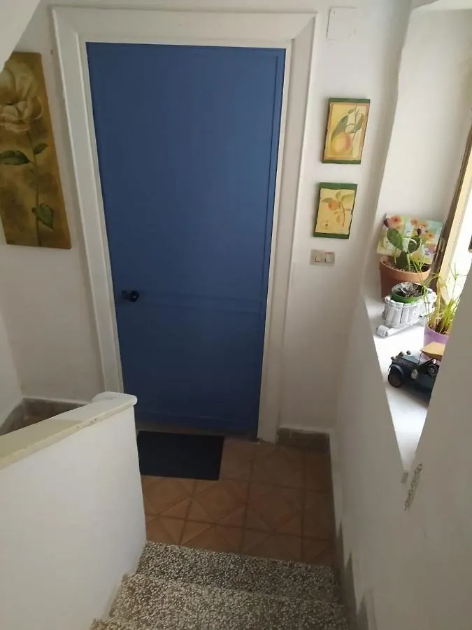 Very Smail House Augusta Apartment